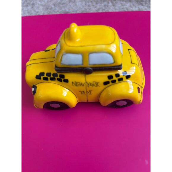 New York Yellow Taxi Cab Ceramic Trinket Box Hand Painted 4" W - Picture 5 of 5